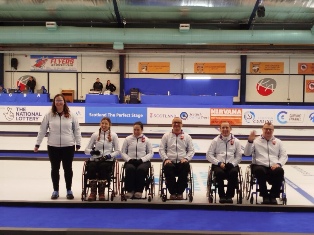 MS curling na vozíku