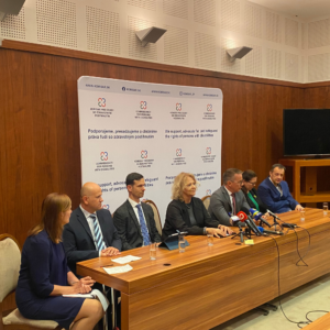 Aktívnou politikou k prinášaniu nádeje do budúcnosti