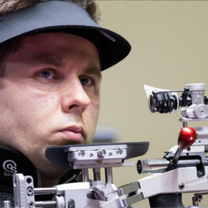 Štyri parastrelecké medaily z emirátov