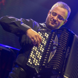 Benefičný koncert Michala Červienku