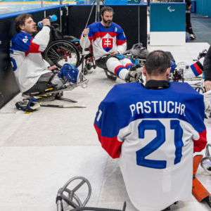 Oteckovia, zranenia, aj dlhoprstí